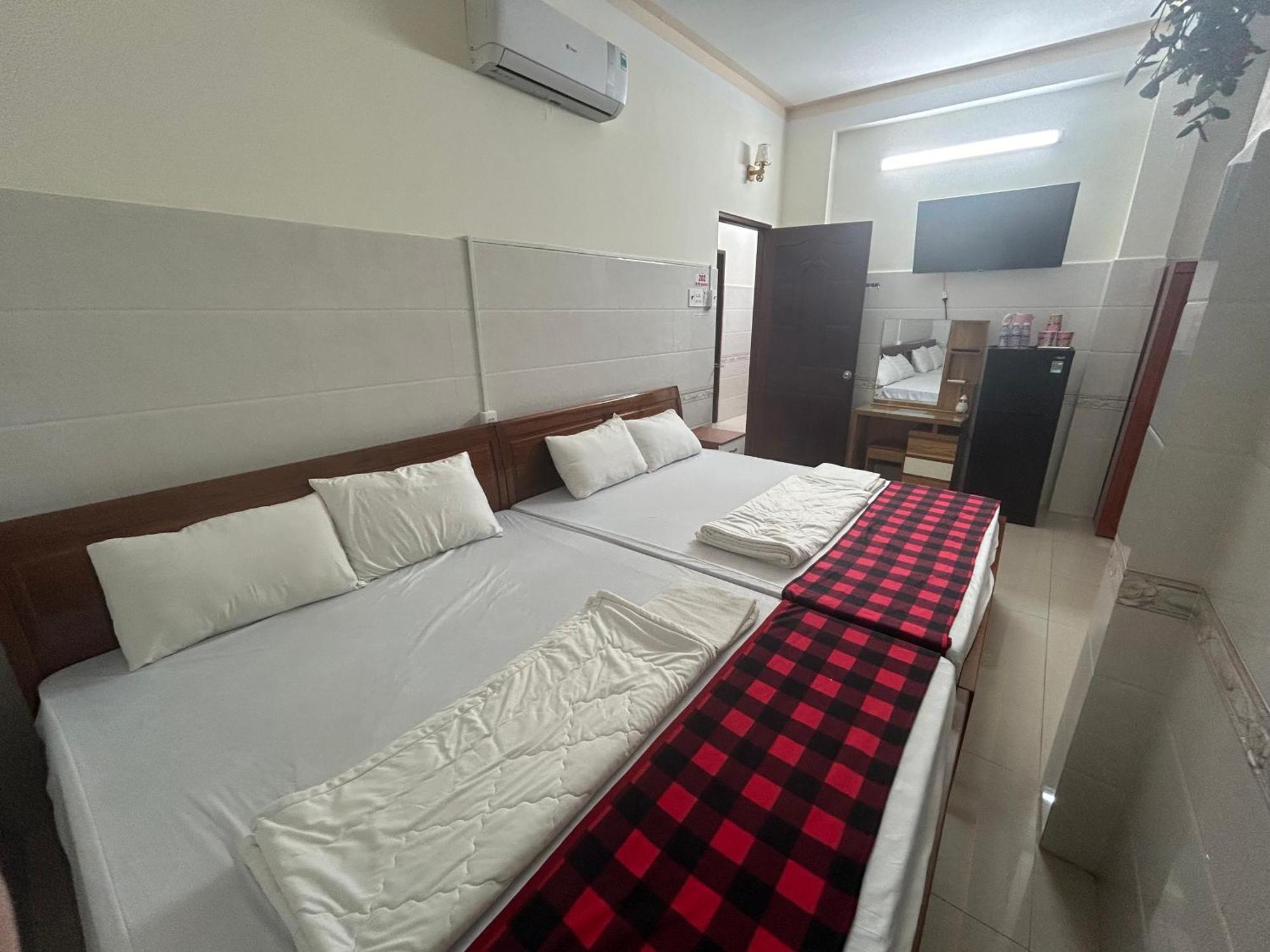 Hotel Anh Tuan Bac Lieu Экстерьер фото