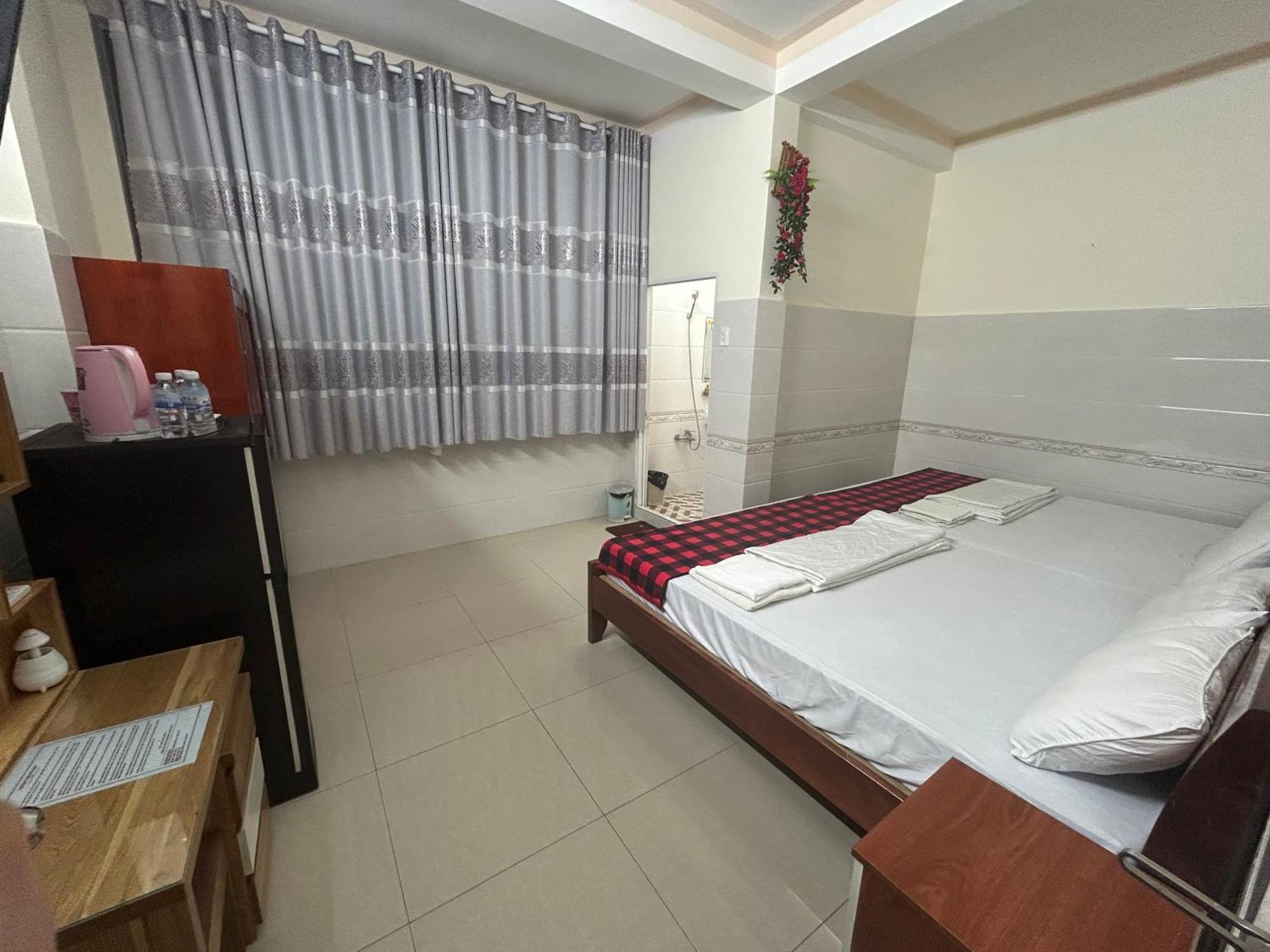 Hotel Anh Tuan Bac Lieu Экстерьер фото