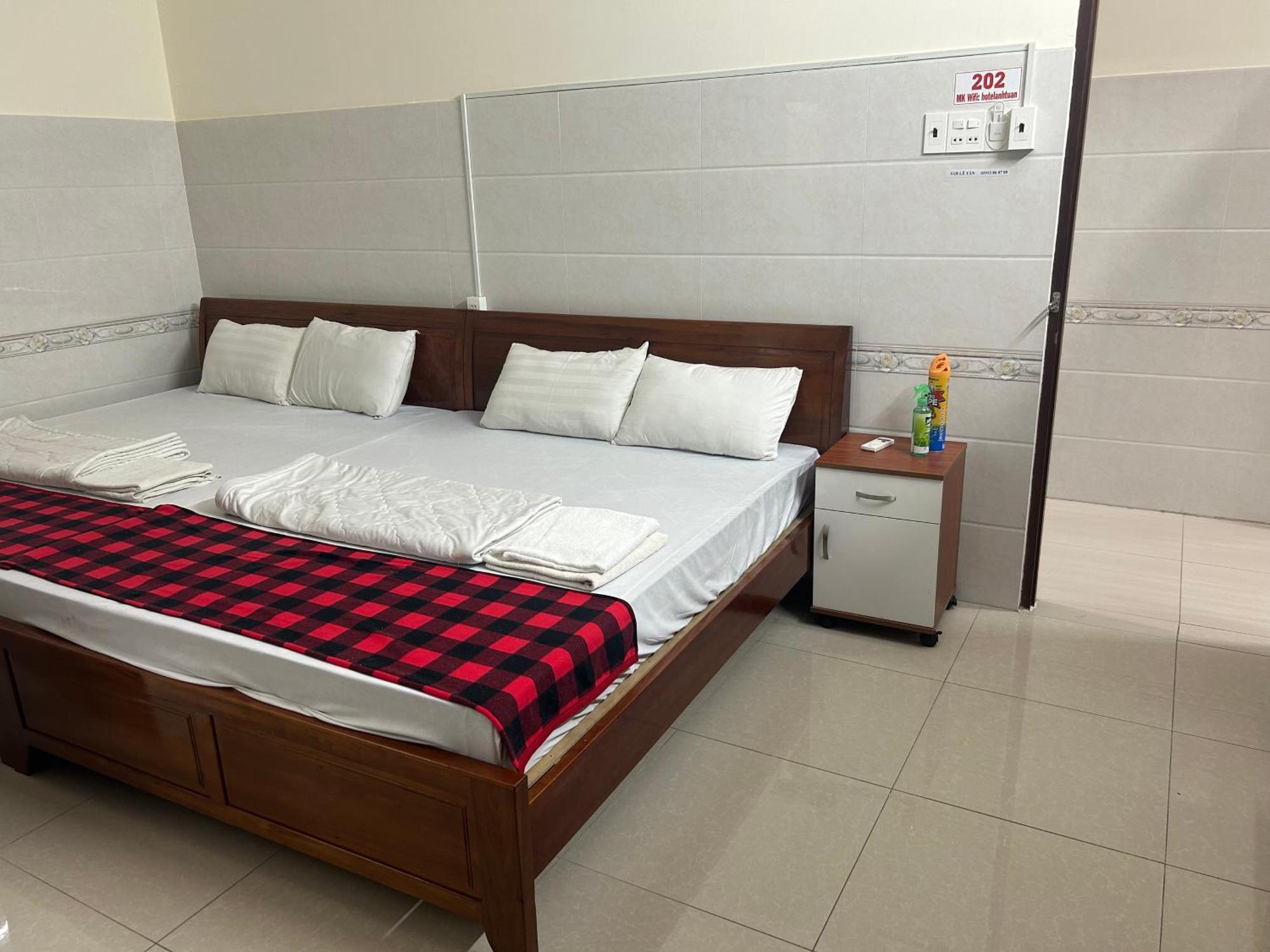 Hotel Anh Tuan Bac Lieu Экстерьер фото